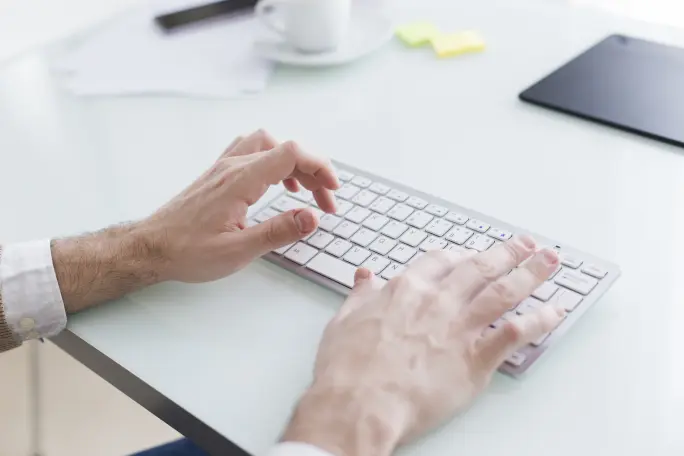 Invoice automation dashboard with compliance features